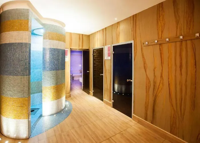Luxury 2 Bedroom Apartment