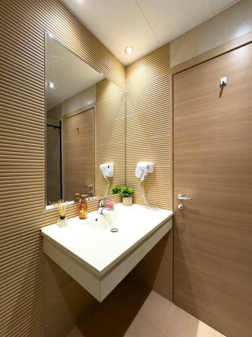 Luxury 2 Bedroom Bucarest