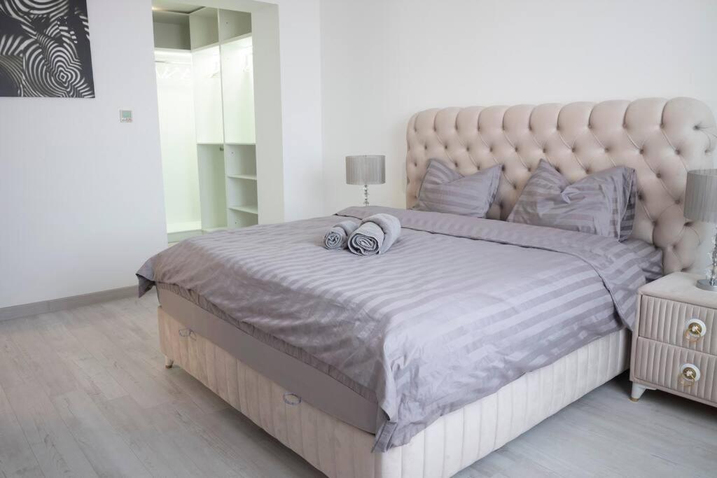 Luxury 2 Bedroom * Bucharest